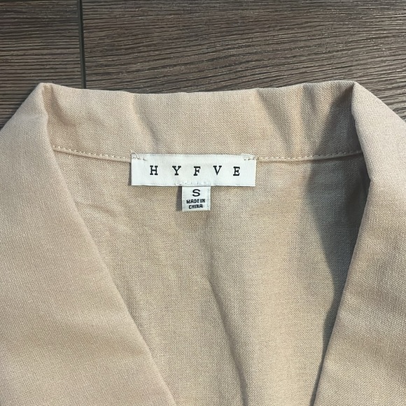 NWOT-HYFVE Dressy Khaki Romper - Picture 2 of 6